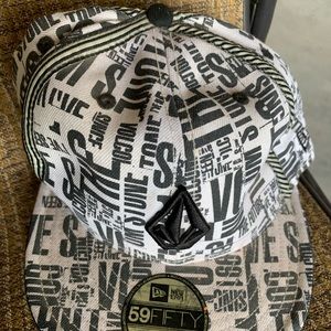 Im not cool enough to wear them.